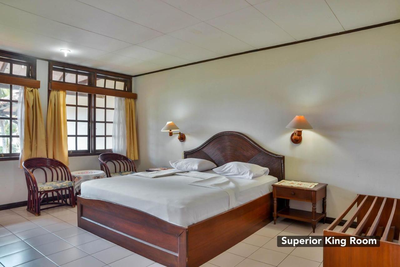 Silintong Hotel Ambarita Ngoại thất bức ảnh